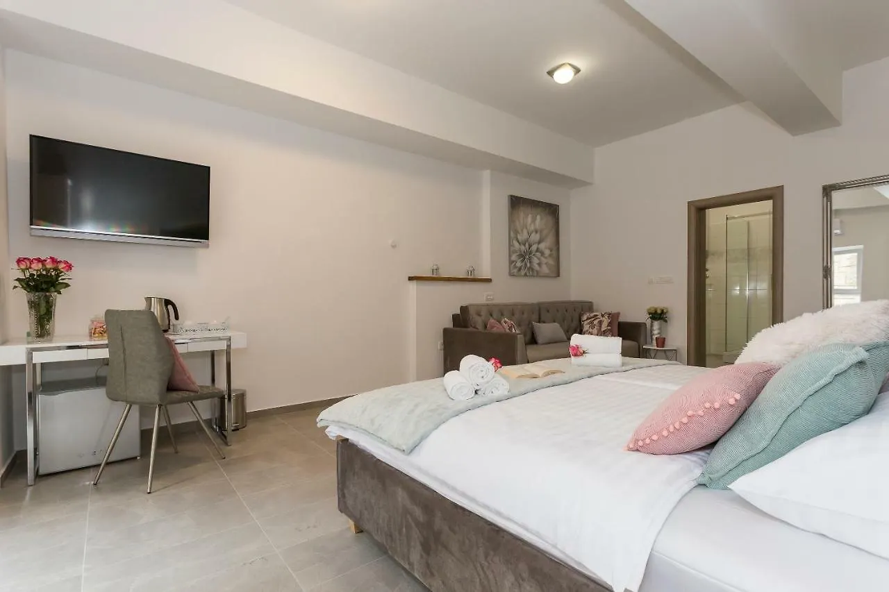 Luxury Rooms Saint Jacob Trogir Penzion