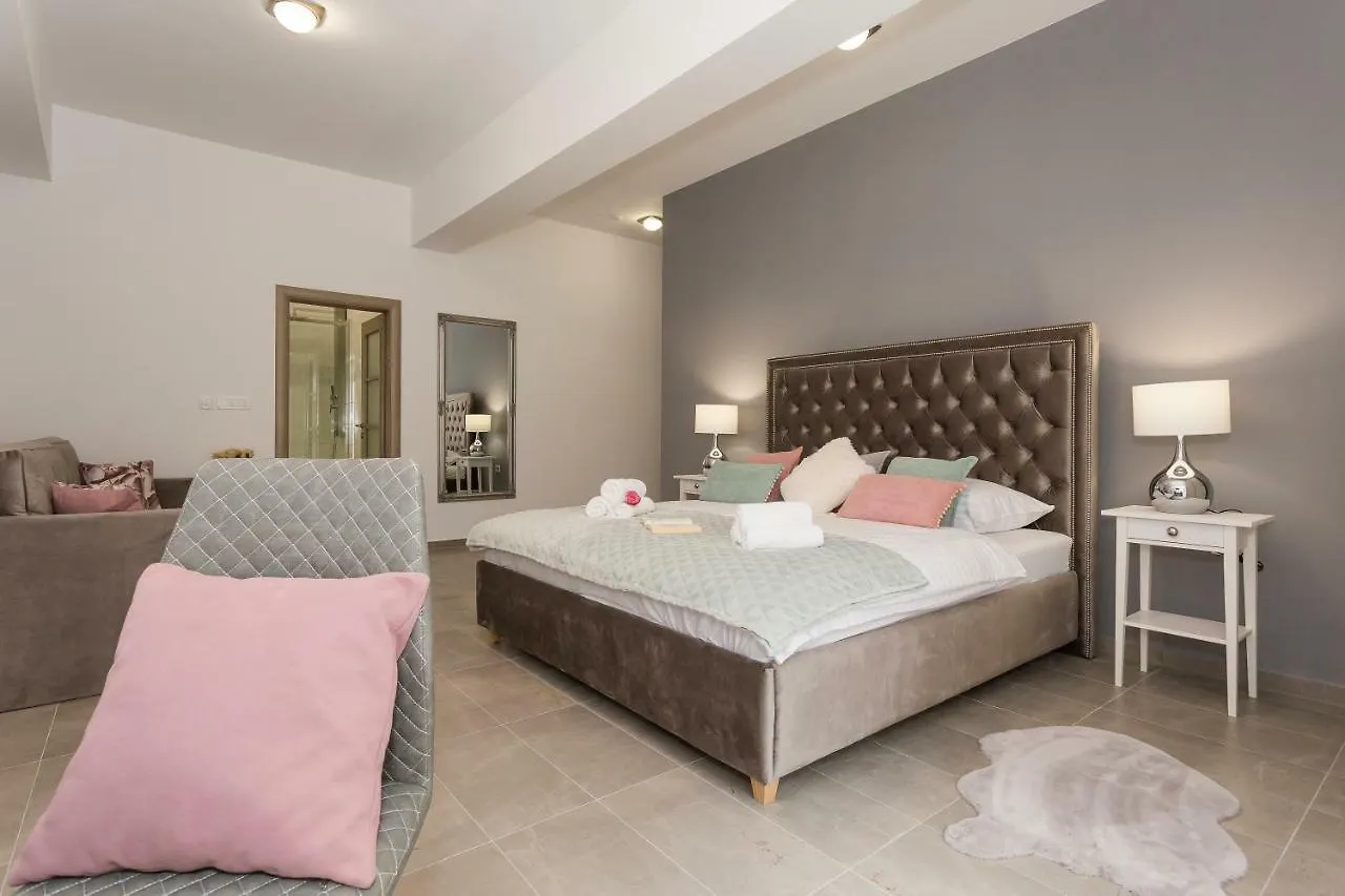 Penzion Luxury Rooms Saint Jacob Trogir